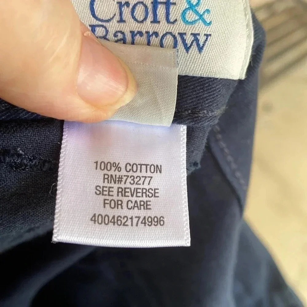 Croft & Borrow Navy Elasticized Sides Plus Size Cargo Shorts - Picture 12 of 14